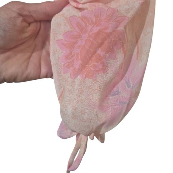 Tularosa Women's Cream & Pink Poly Georgette Top NEW - Picture 12 of 15